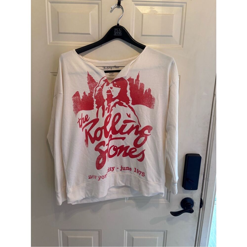 Rolling Stones Graphic Long Sleeve Women’s Sweater - White with Red Print - Picture 4 of 5